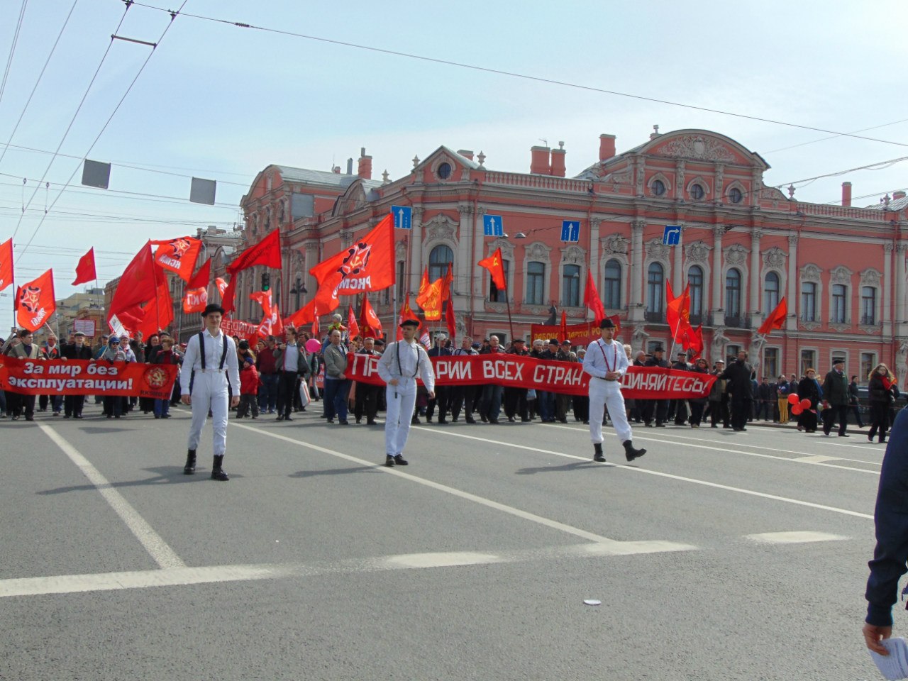 Первомай в Ленинграде: «Заводной апельсин» выбрал социализм!